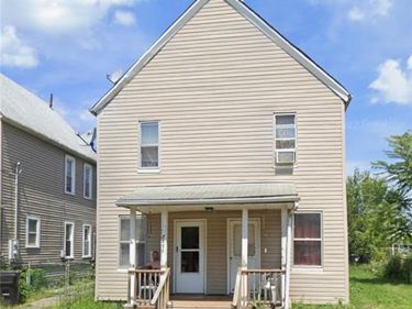 7814 Lawn Avenue, Cleveland, OH 44102