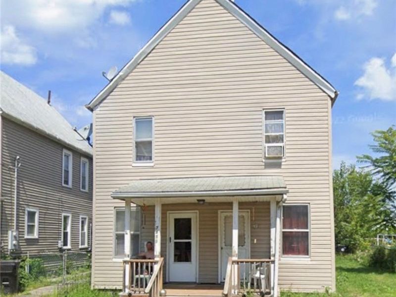 7814 Lawn Avenue, Cleveland, OH 44102 Photo 1