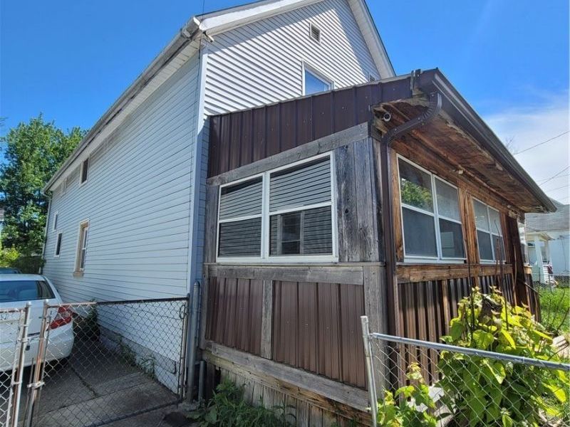 5910 Pilsen Avenue, Cleveland, OH 44102 Photo 3
