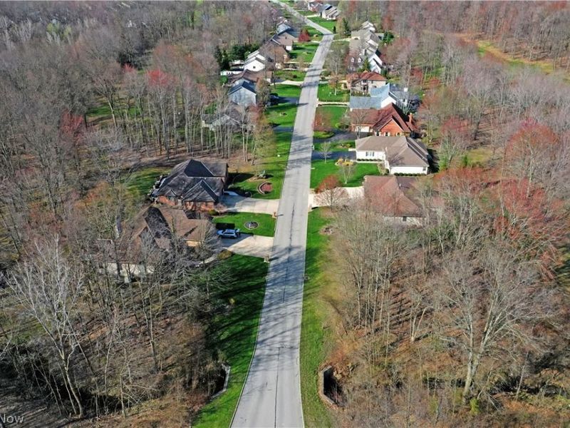 St Andrews Court, Cortland, OH 44410 Photo 11