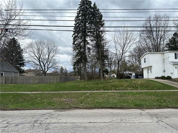 VL Grantwood Drive , Parma, OH 44134