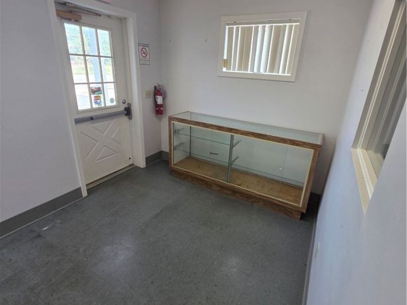 41981 N Ridge Road, Elyria, OH 44035 Photo 11