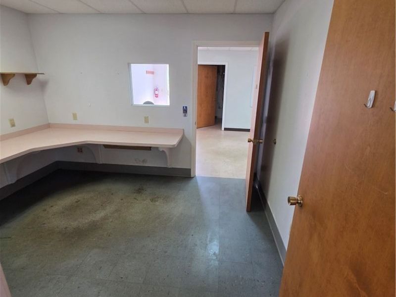 41981 N Ridge Road, Elyria, OH 44035 Photo 12