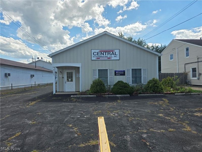 41981 N Ridge Road, Elyria, OH 44035 Photo 4