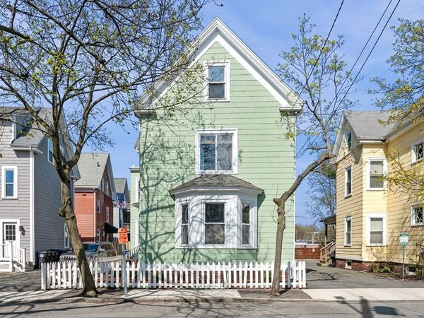 1 English St, Salem, MA 01970