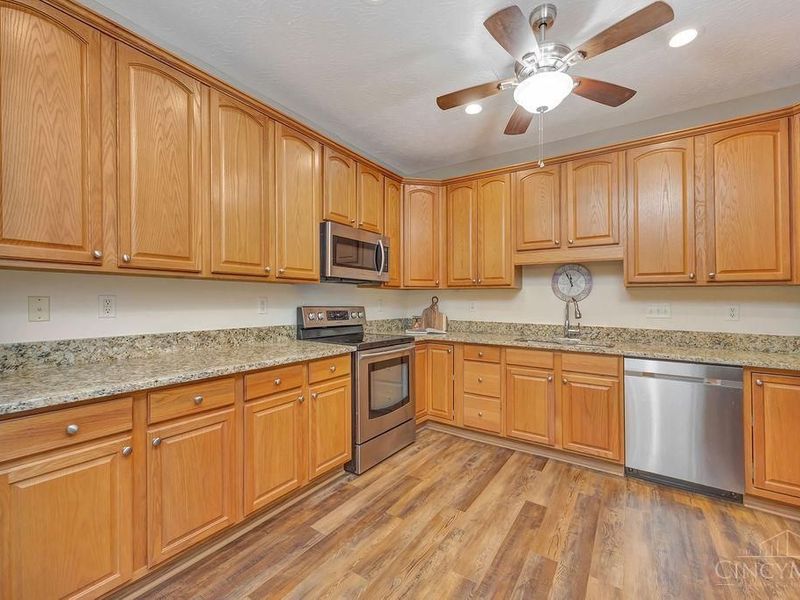 7991 Pinnacle Point Drive, Unit 101, West Chester, OH 45069 Photo 13