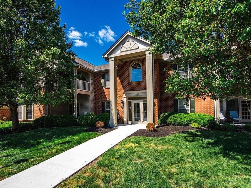 7991 Pinnacle Point Drive, Unit 101, West Chester, OH 45069 Photo 2