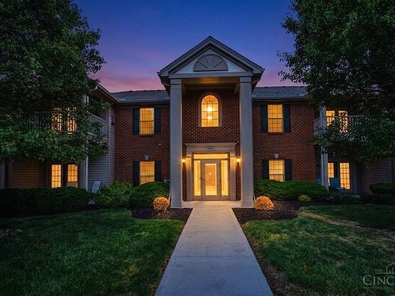 7991 Pinnacle Point Drive, Unit 101, West Chester, OH 45069 Photo 4