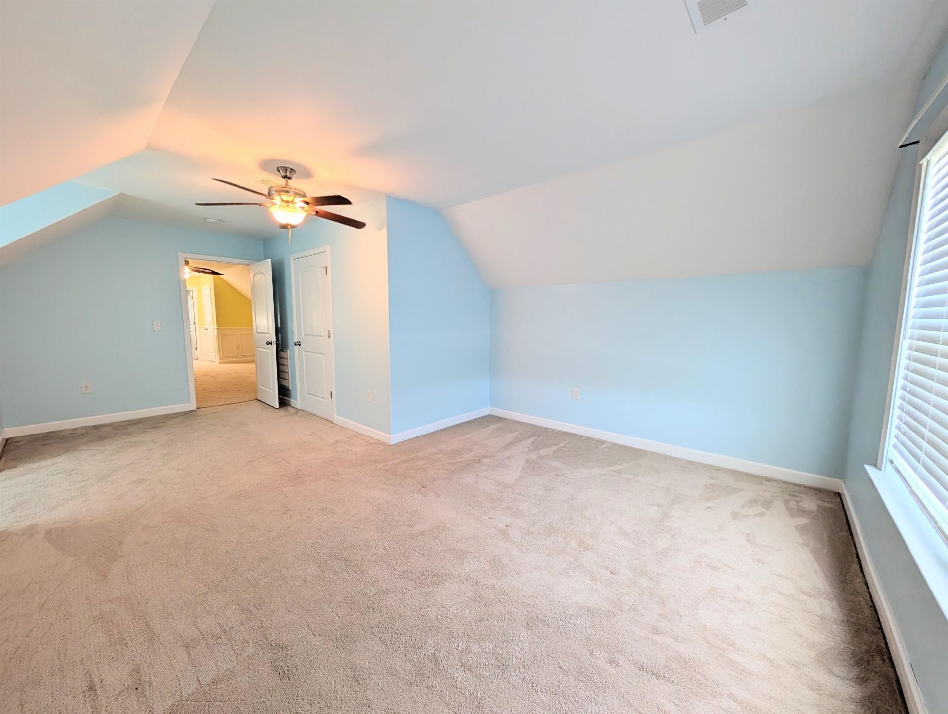 244 Belclare Way Photo 34