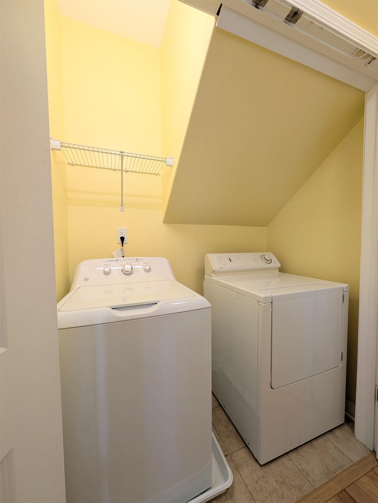 244 Belclare Way Photo 39