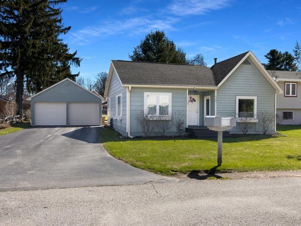 609 Spruce Street, Elk Rapids, MI 00000