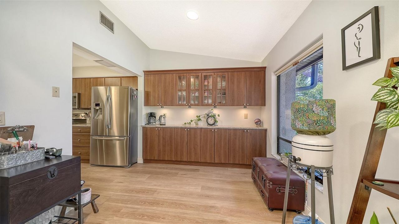 6048 Wilshire Boulevard, Unit 2, Sarasota, FL 34238 Photo