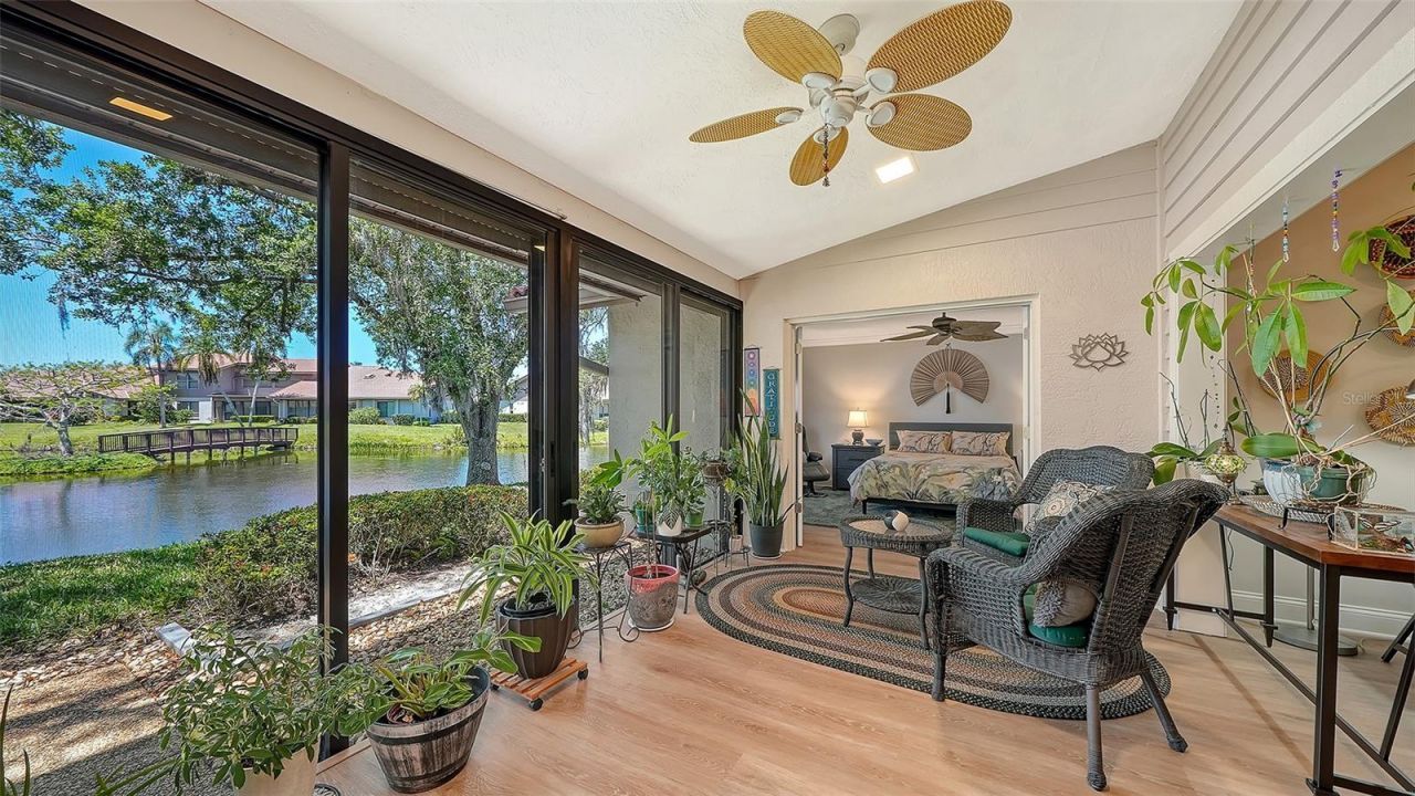 6048 Wilshire Boulevard, Unit 2, Sarasota, FL 34238 Photo