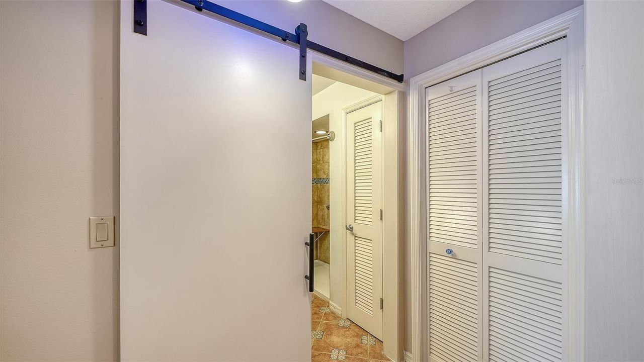 6048 Wilshire Boulevard, Unit 2, Sarasota, FL 34238 Photo