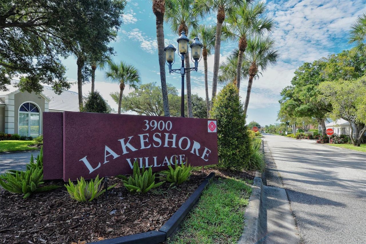 6048 Wilshire Boulevard, Unit 2, Sarasota, FL 34238 Photo