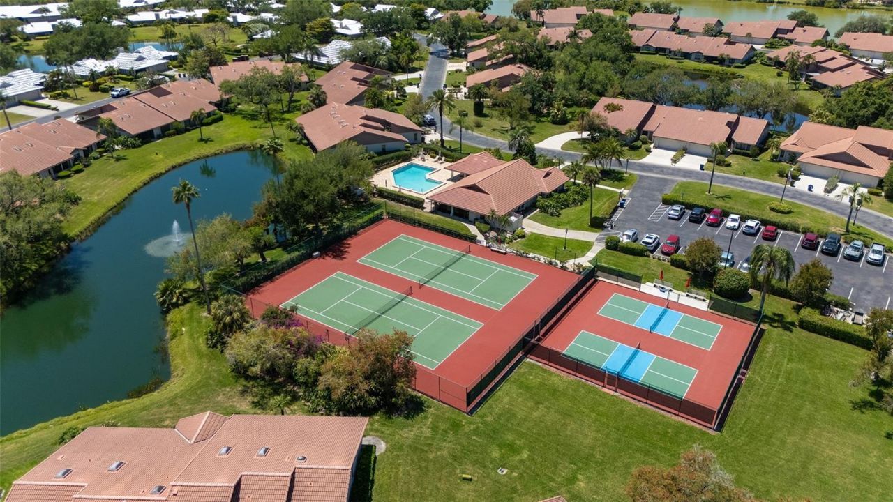 6048 Wilshire Boulevard, Unit 2, Sarasota, FL 34238 Photo
