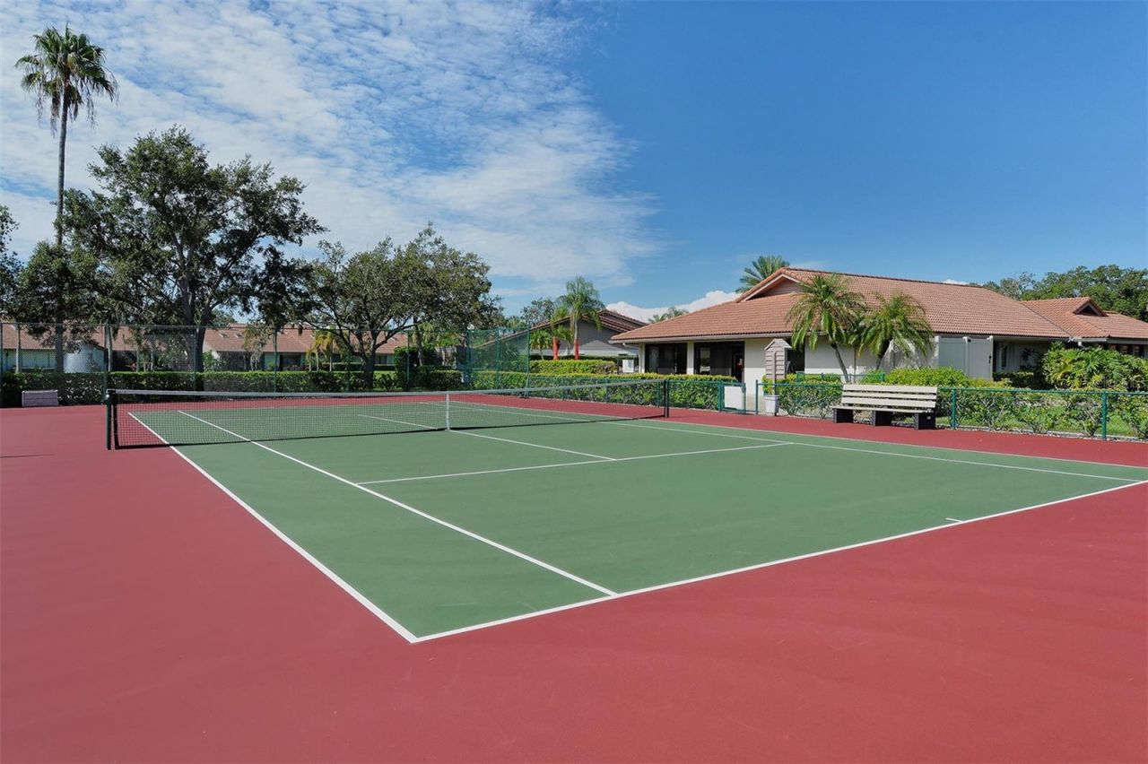 6048 Wilshire Boulevard, Unit 2, Sarasota, FL 34238 Photo