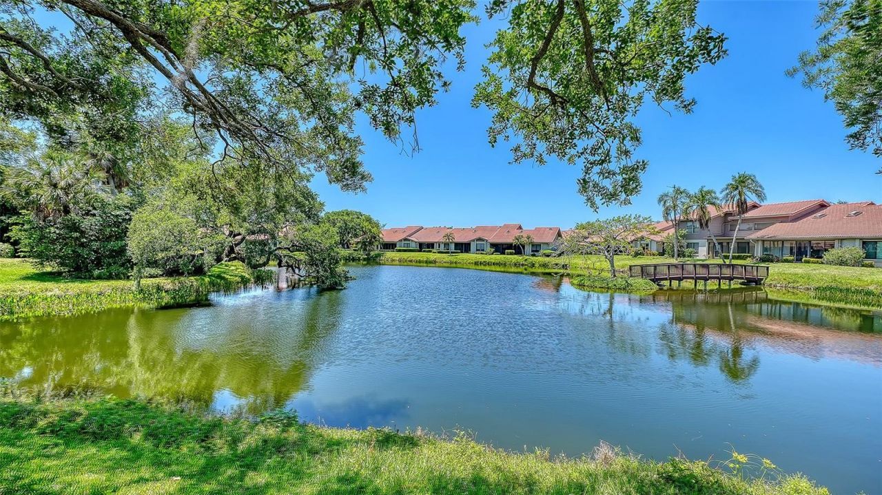 6048 Wilshire Boulevard, Unit 2, Sarasota, FL 34238 Photo