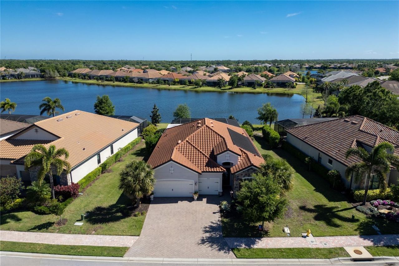 7010 Whittlebury Trail , Bradenton, FL 34202 Photo
