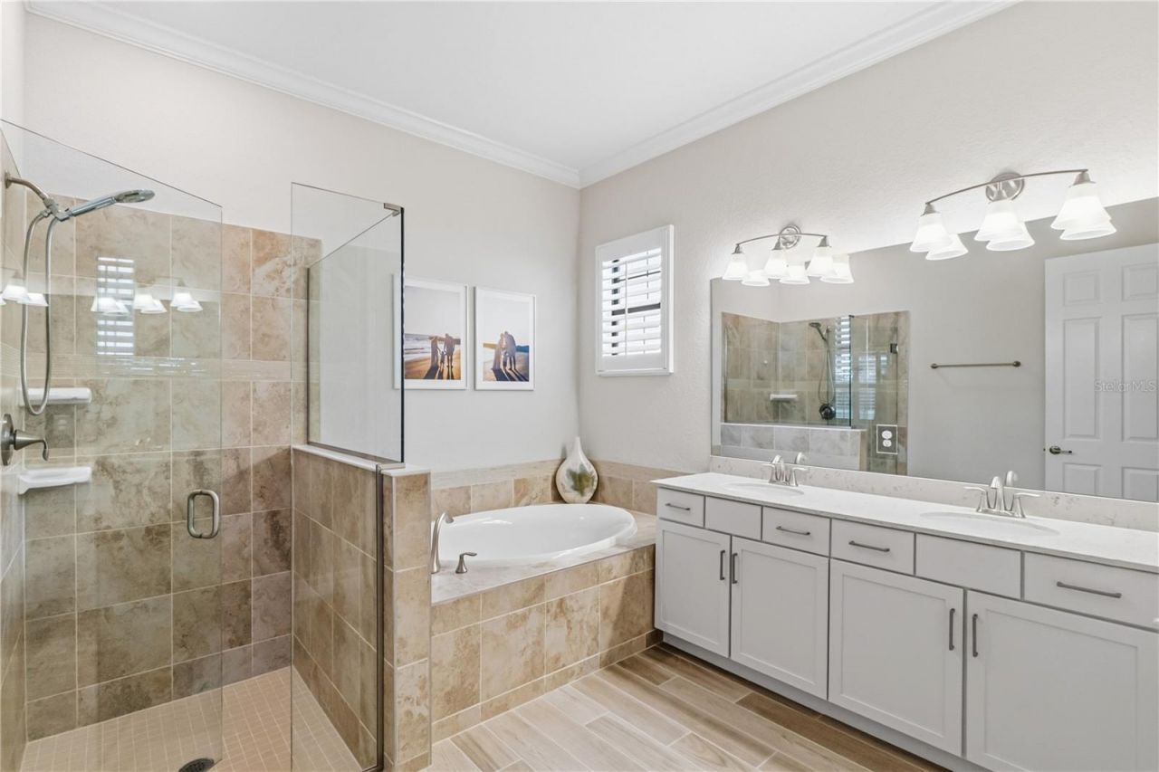 7010 Whittlebury Trail , Bradenton, FL 34202 Photo