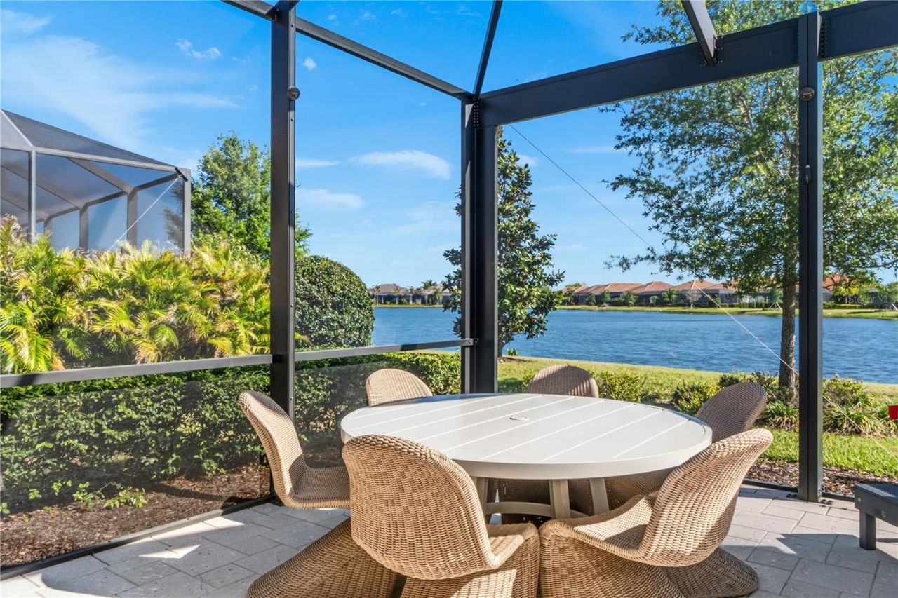 7010 Whittlebury Trail , Bradenton, FL 34202 Photo