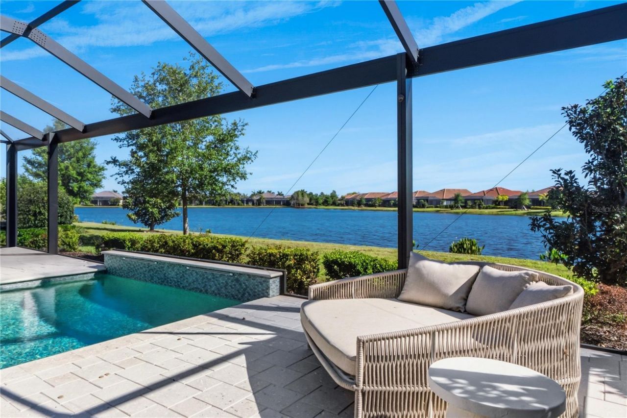 7010 Whittlebury Trail , Bradenton, FL 34202 Photo