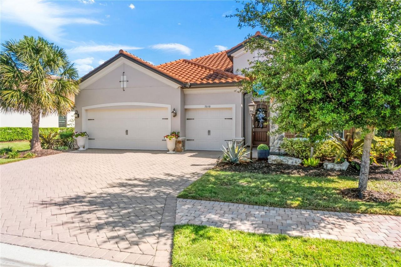7010 Whittlebury Trail , Bradenton, FL 34202 Photo