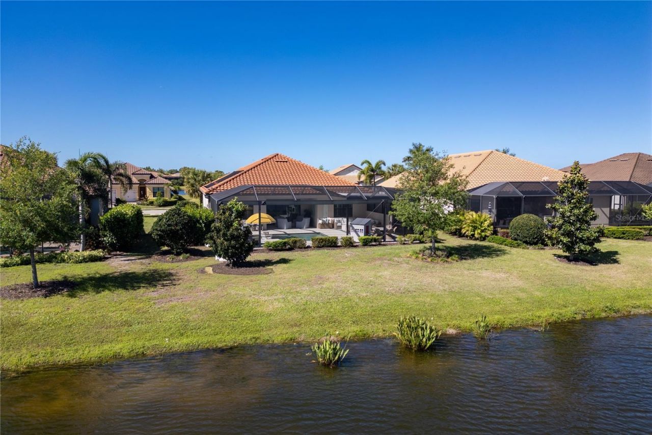 7010 Whittlebury Trail , Bradenton, FL 34202 Photo