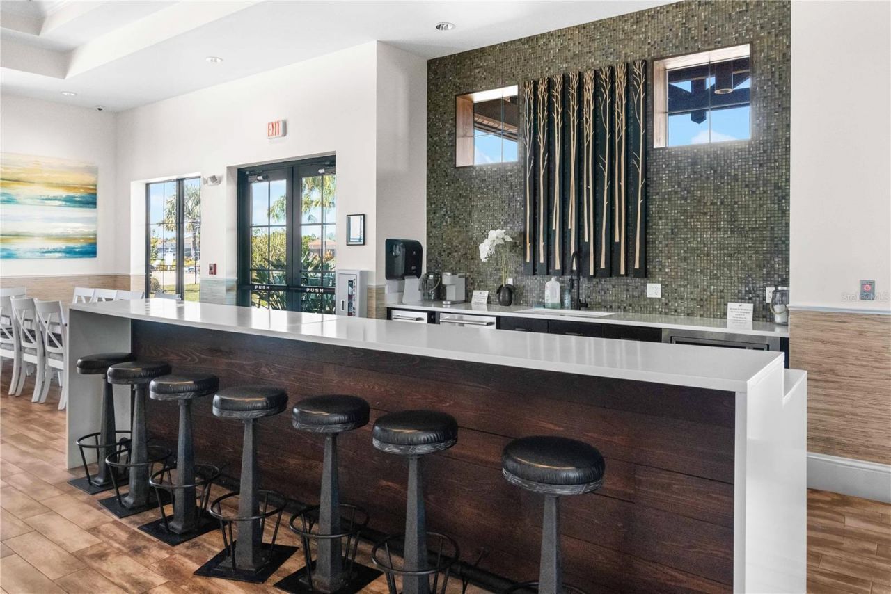 7010 Whittlebury Trail , Bradenton, FL 34202 Photo