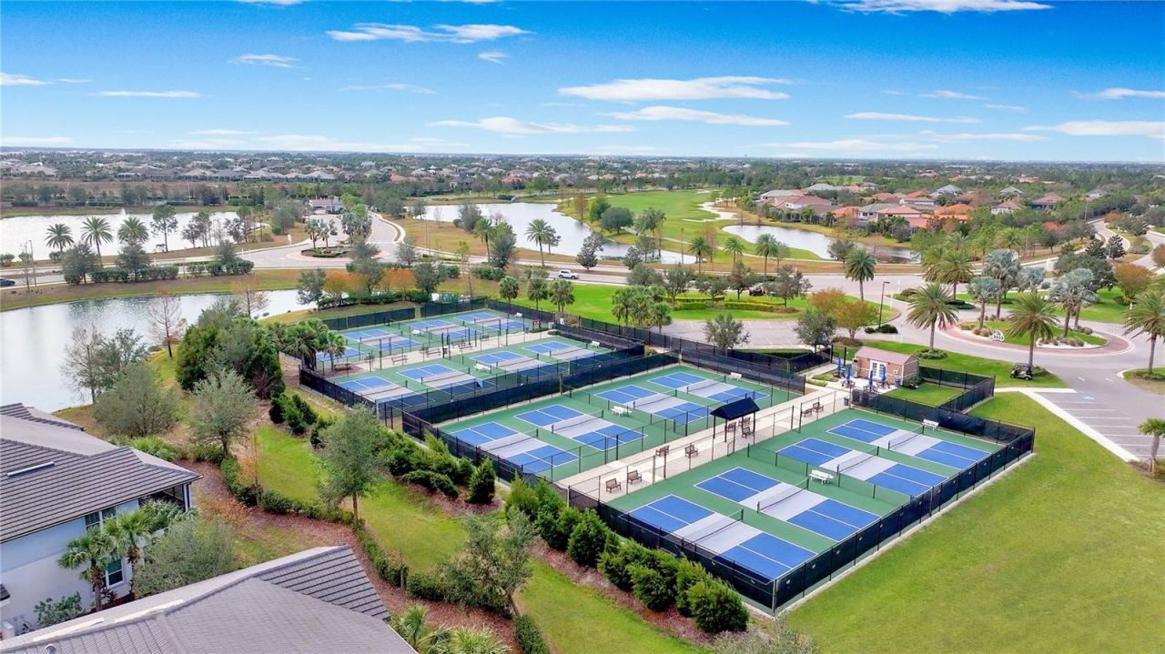 7010 Whittlebury Trail , Bradenton, FL 34202 Photo