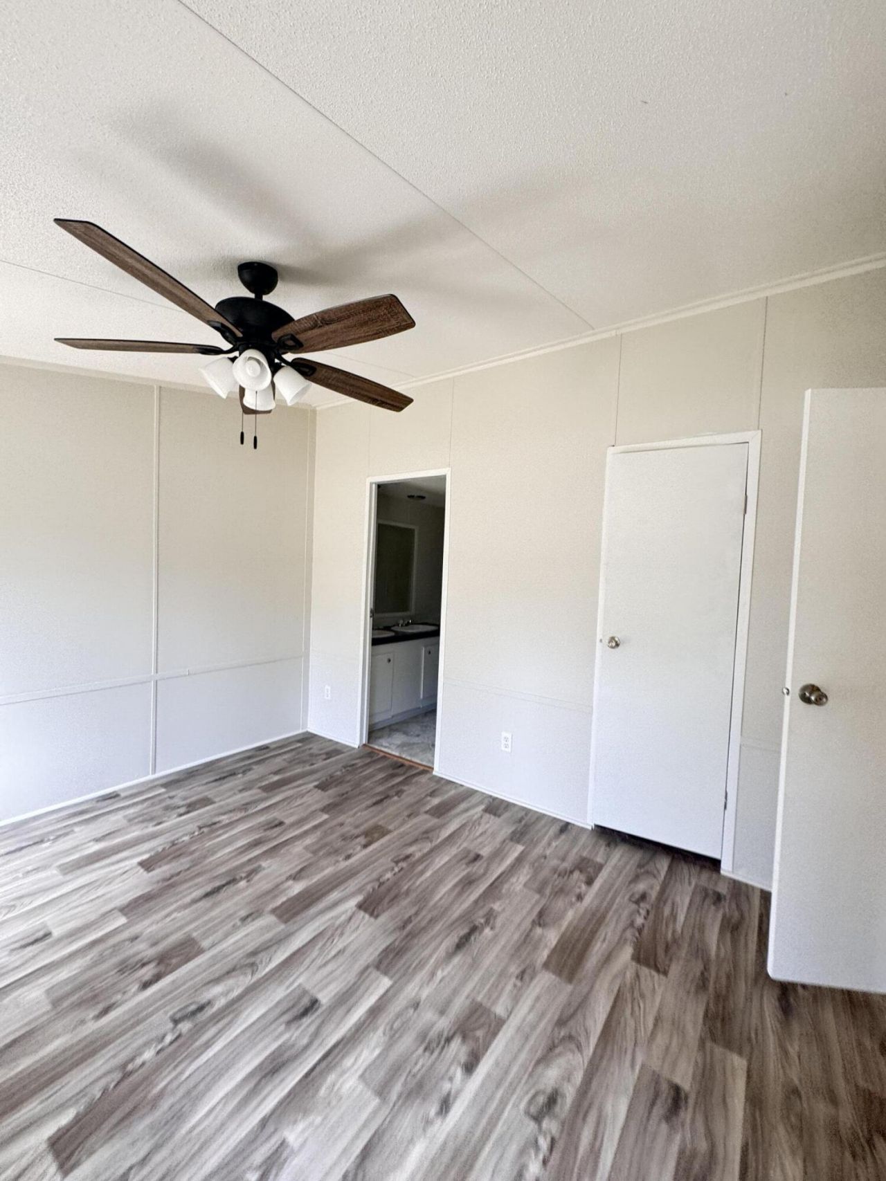 185 Belfast Lane Photo 18