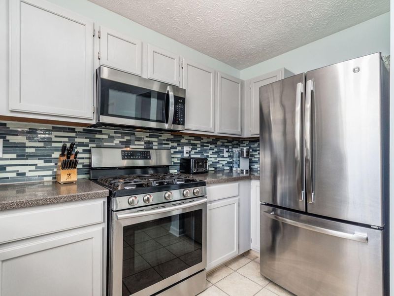 4423 Knickel Drive, Hilliard, OH 43026 Photo 6