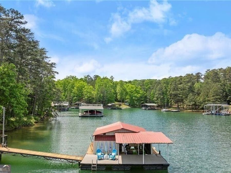 Property Image 100