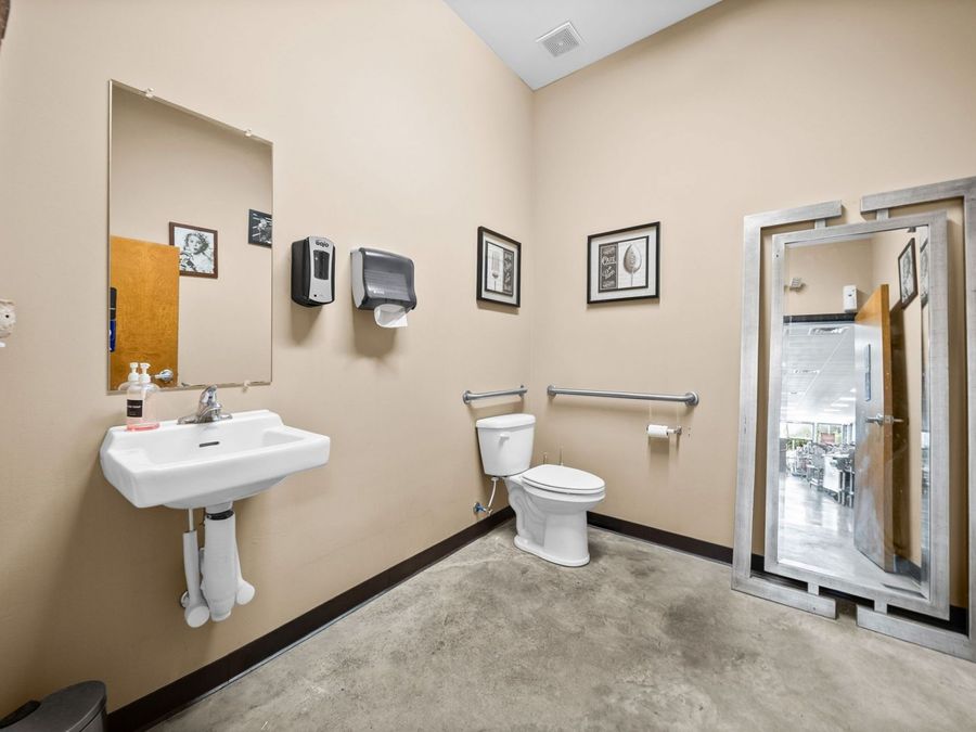 Property Image 37
