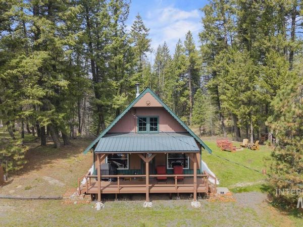 46 Blue Spruce Lane, Cascade, ID 83611