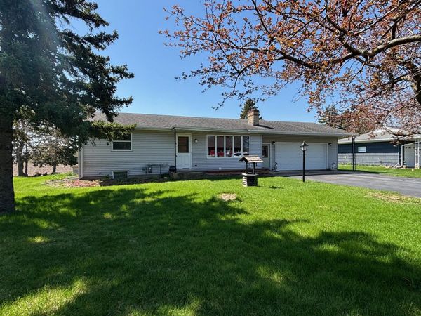 W13160 Olden Road, Ripon, WI 54971