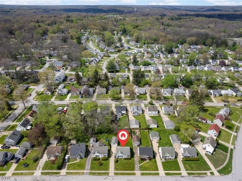 2342 25th Street, Cuyahoga Falls, OH 44223 Photo 3