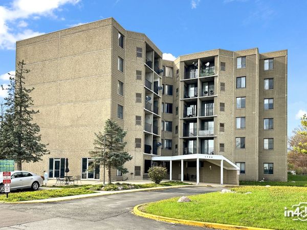 1750 N Marywood Avenue , Unit 207, Aurora, IL 60505
