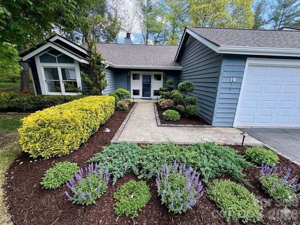 10 Laurel Place Drive , Asheville, NC 28803