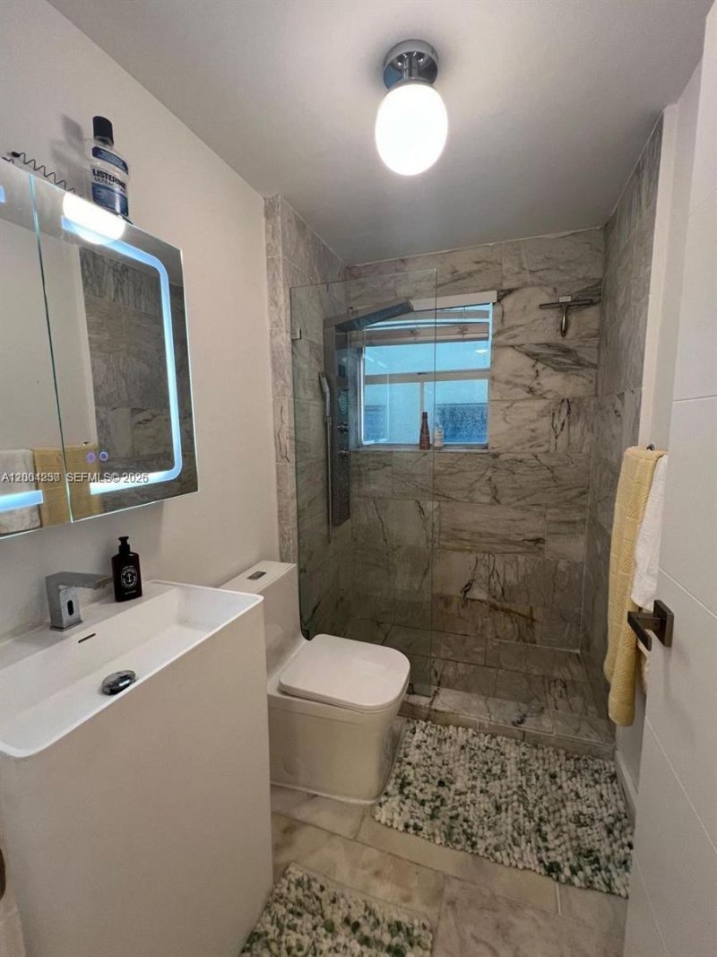 810 7th St, Unit 103, Miami Beach, FL 33139 Photo