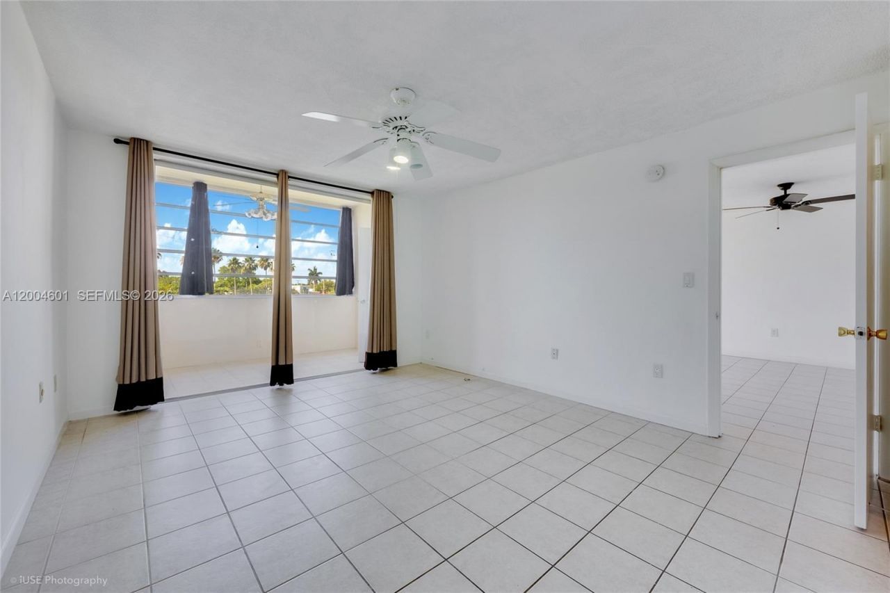 1551 NE Miami Gardens Dr, Unit 322, Miami, FL 33179 Photo