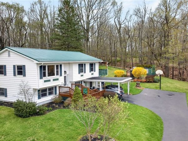 32 Hillcrest Drive , Penn Yan, NY 14527