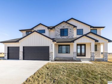 21907 Parkview Drive , Gretna, NE 68028