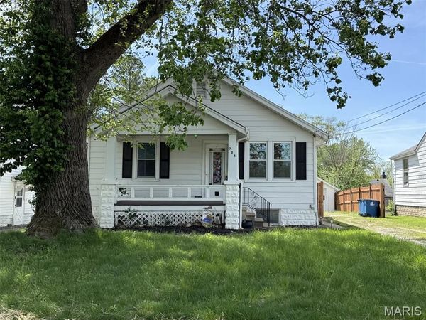 708 Gilbert Street , Swansea, IL 62226