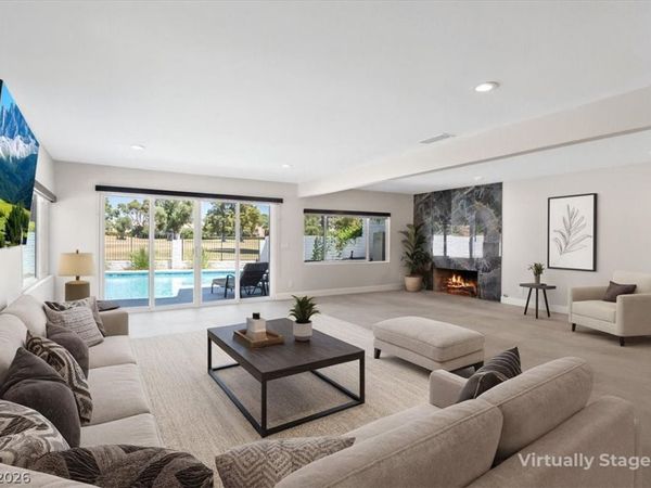 778 Vegas Valley Drive , Las Vegas, NV 89109