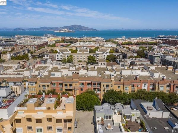 650 Chestnut St, San Francisco, CA 94133