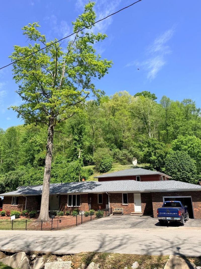 685 Mays Branch Road, Prestonsburg, KY 41653 Main Photo