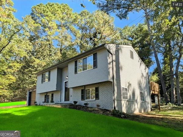 3414 Dearwood Drive SW, Lilburn, GA 30047