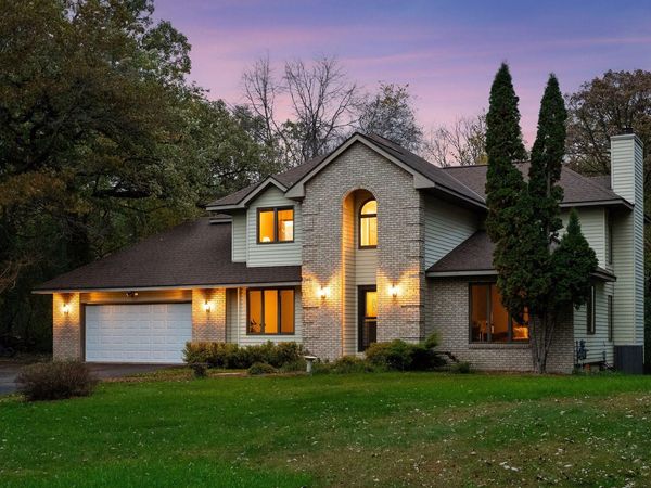 230 Plainview Drive, River Falls, WI 54022