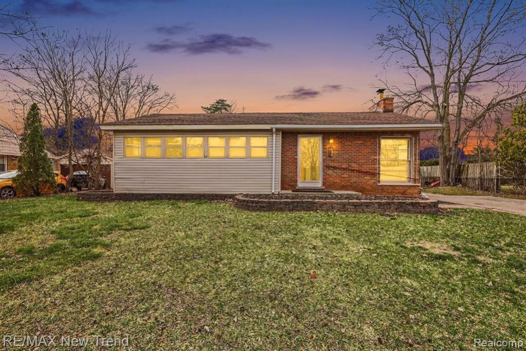 2174 Middlebelt Road, West Bloomfield Township, MI 48324 Main Photo